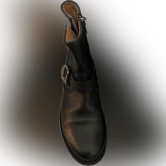 Frye Vicky 6” black moto ankle boot, size 8” Women - Picture 8 of 8